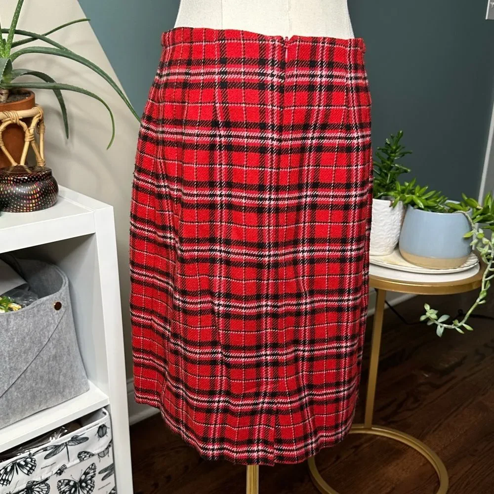 Vintage J.G. Hook Red Plaid Tartan Mini Skirt 90s Wool Blend USA Made Size 10P - Picture 8 of 12